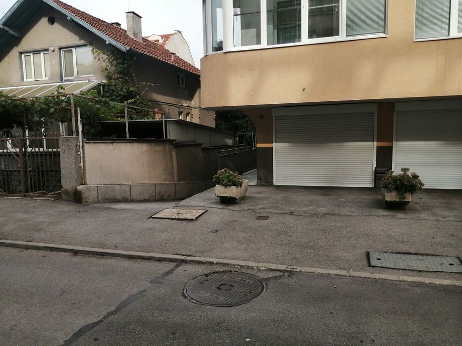 Дава се под наем Гараж / Паркомясто в София, Лозенец - 22 кв.м за 153 € - Снимка #4