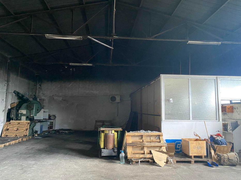 ПРОМИШЛЕН ОБЕКТ, с РЗП 180 кв.м., град Карлово