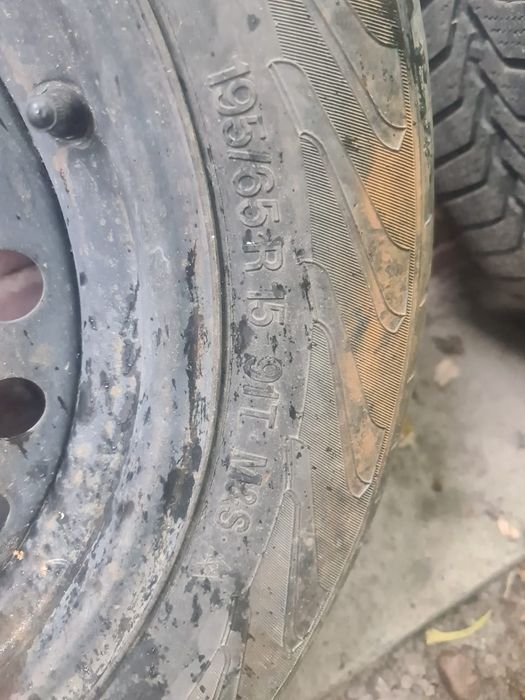 Продам резину  с дисками от бмв