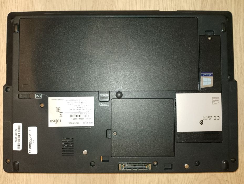 Fujitsu Lifebook U749 - 14"/ i5 8265U/ 16gb/ 512 Nvme - перфектен