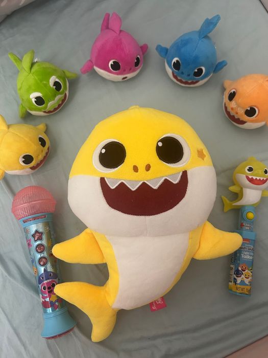Baby shark игрушки б/у