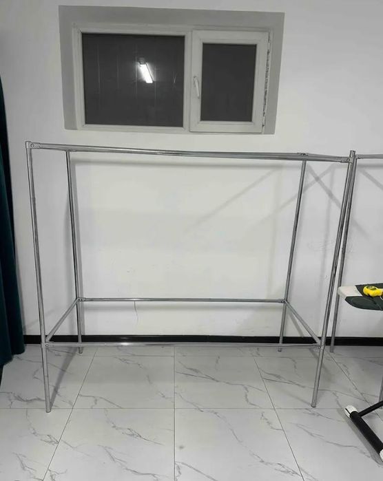 Стойки для одежды