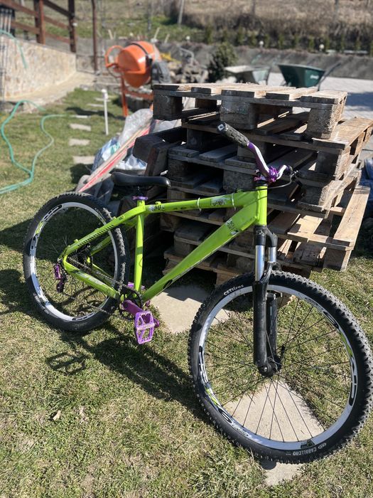 Bicicleta 2 danger dirt jump