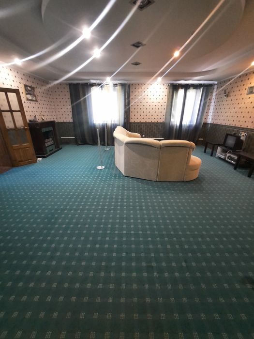 Сдам котедж  посуточно