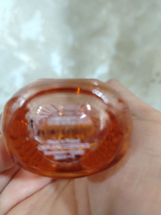Ayollar atiri sotiladi 
Oriflame Flame Women Eau de Parfum
Original