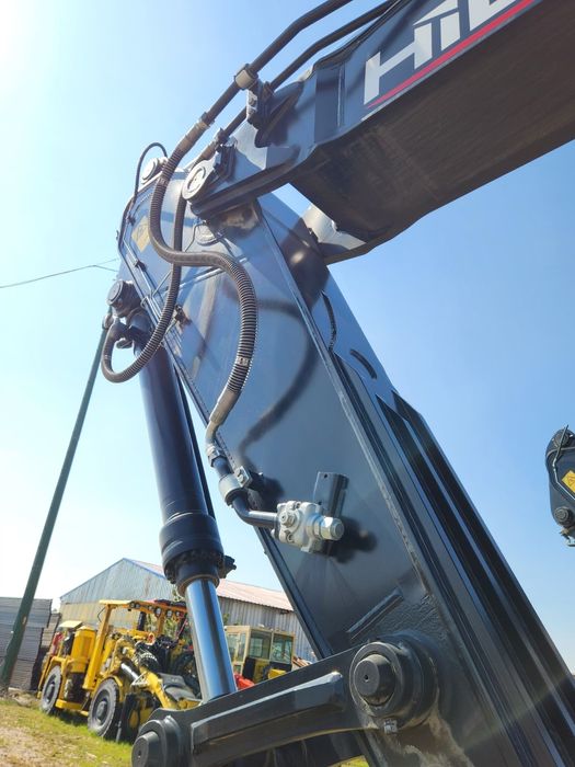 Экскаватор гусеничный Hidromek 390