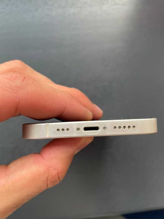 Айфон 13.   128гб.