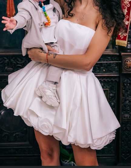 Рокля (бяла, официална)