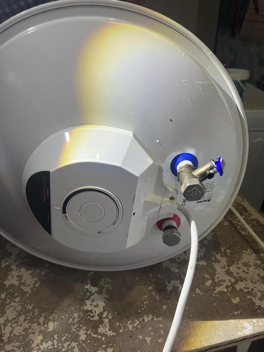 Продам бойлер Thermex ERS 80V (SilverHeat)