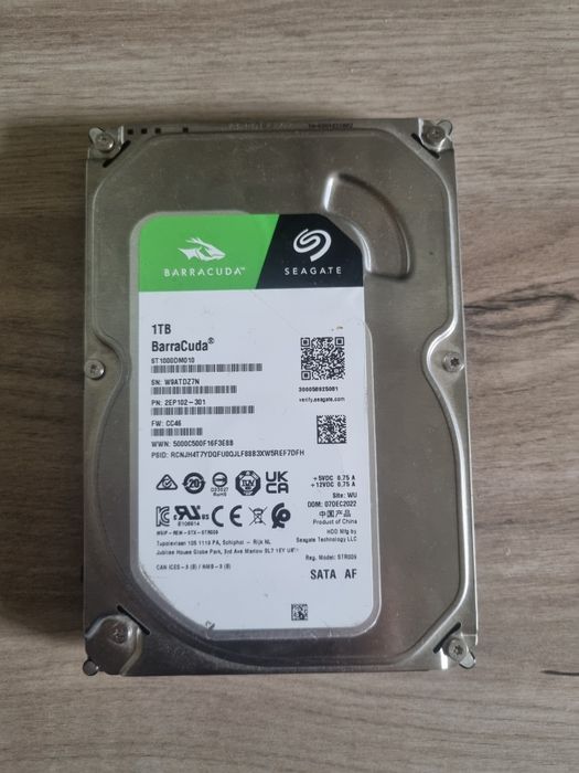 HDD Хард Диск 1TB