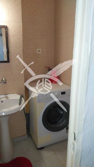 Продава се Четиристаен апартамент в Бургас, Възраждане - 110 кв.м за 3297 €/кв.м - Снимка #2