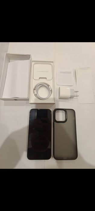 Продам Айфон 15 Pro Max256