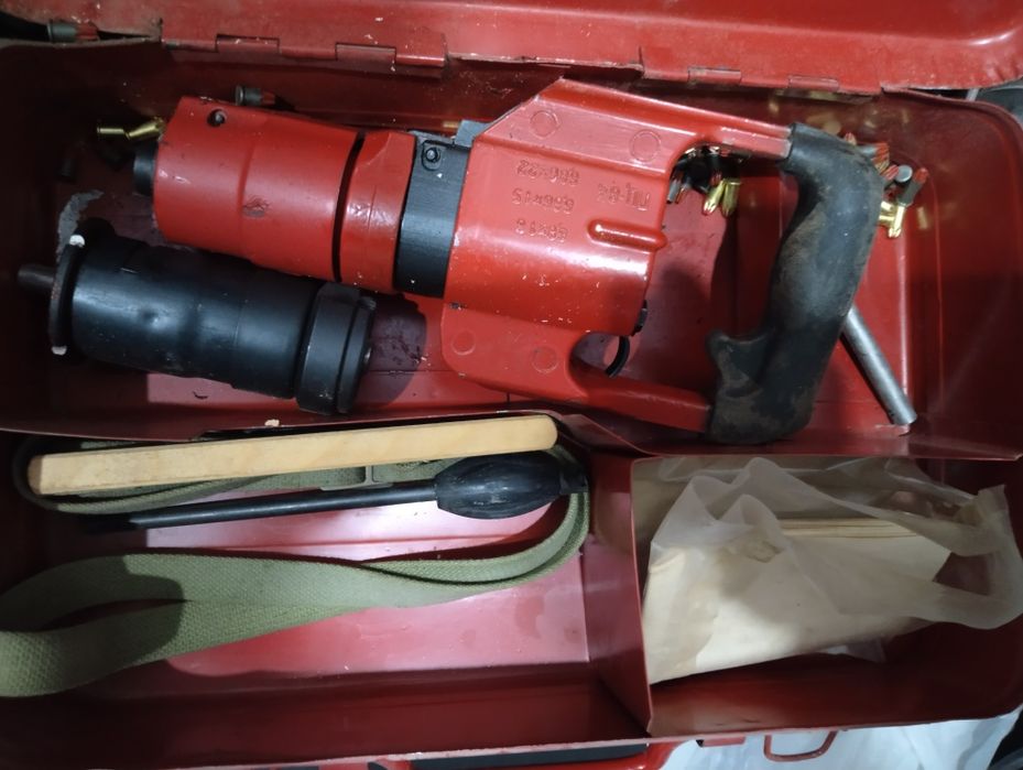 Продам пистолет монтажный