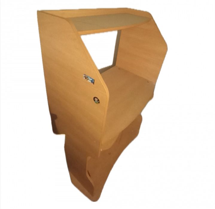 Стол для комьютера