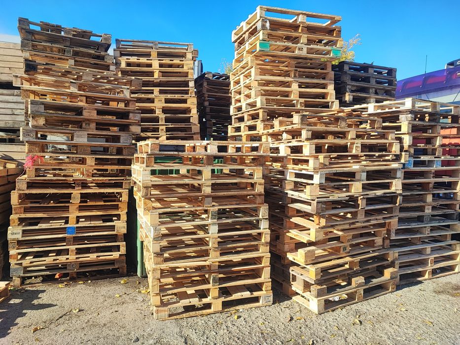 Vând 10000 de paleți!negociabil la cantități mari!