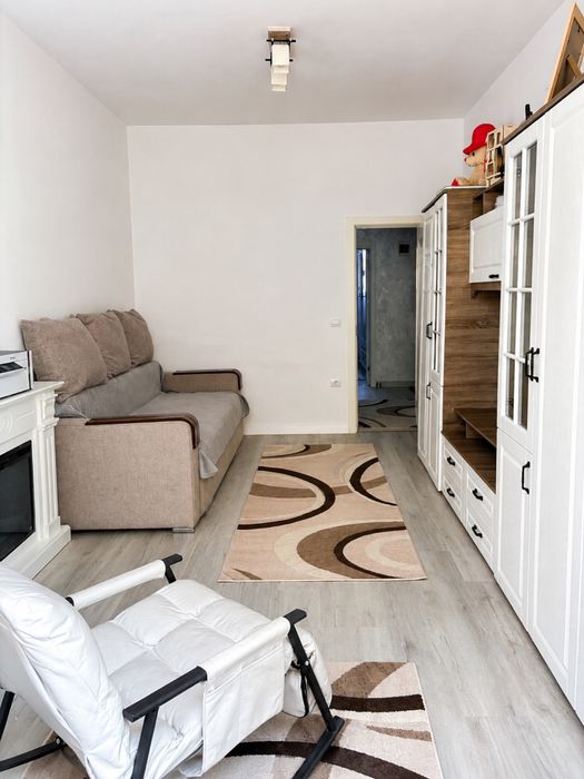 Vand apartament 57 mp Burdujeni