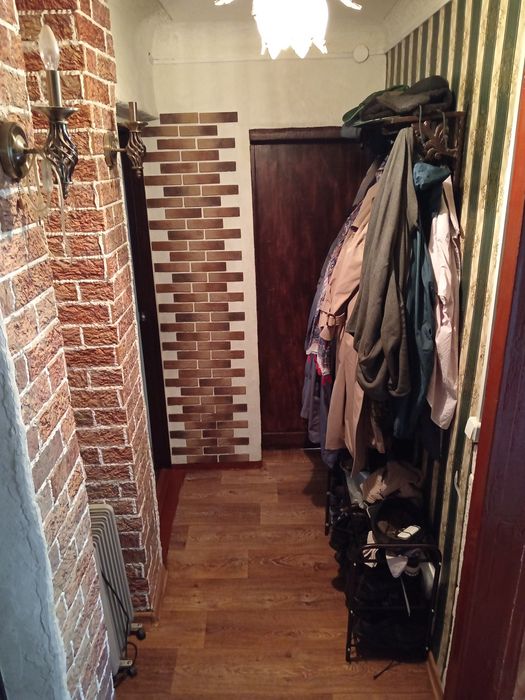 Продам 2 комнатную квартиру