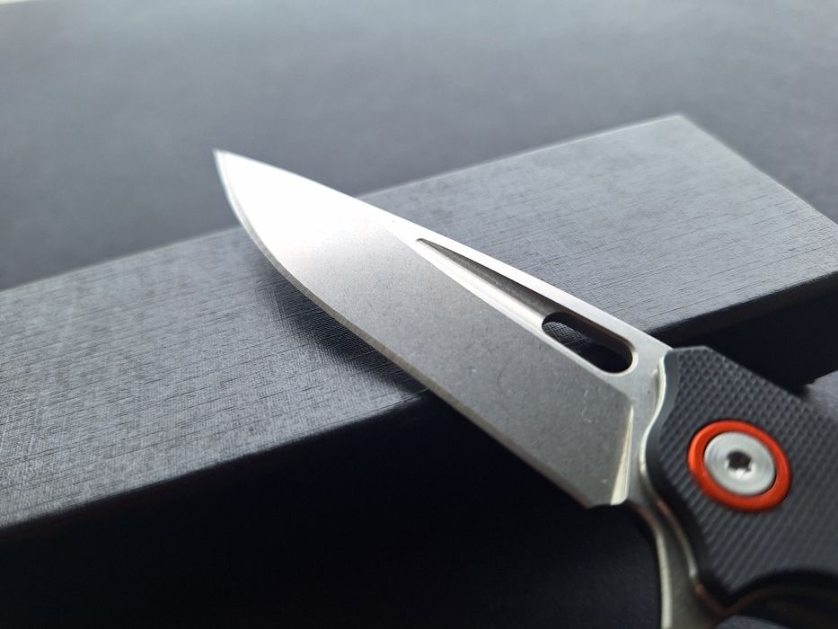 Сгъваем нож от стомана D2