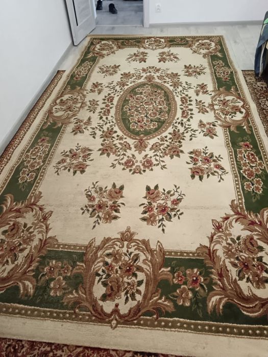 Продам большой и красивый ковер!