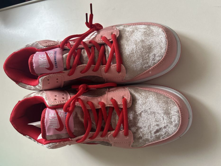 кроссовки найк с коробкой