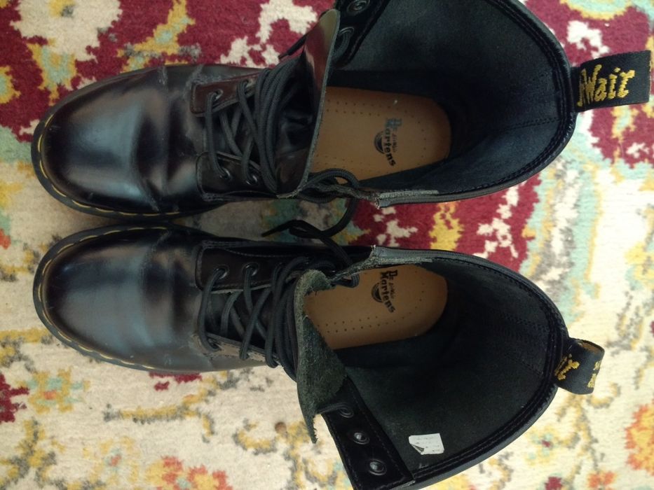 Vând cizme Pumă și bocanci Dr martens.