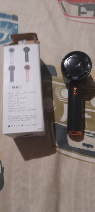 Малък вентилатор с юесби