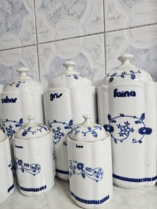 Set mare de recipiente vechi de condimente din porțelan