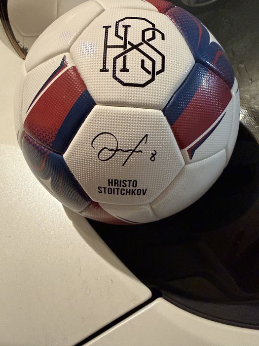 Футболни топки H8S Стоичков