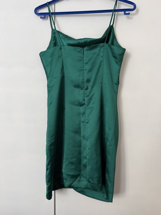 Къса сатенена рокля ZARA