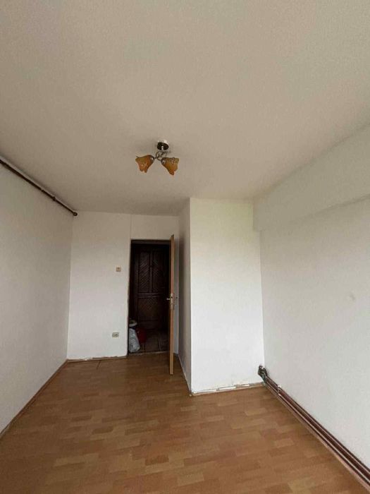 Garsoniera de vanzare