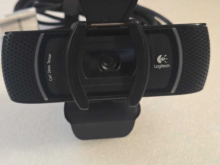 Webcam Logitech B910 HD 720p Carl Zeiss, 1280 x 720 pixeli, 5 Mpx V-U0021