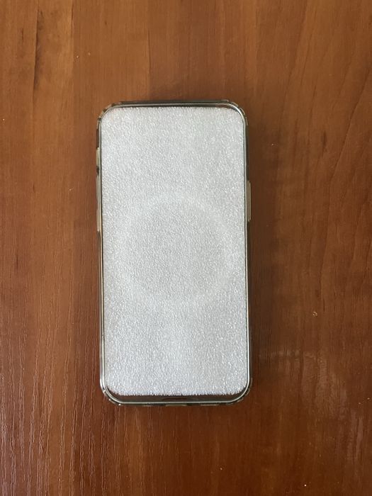 Продам чехлы на айфон 12 мини