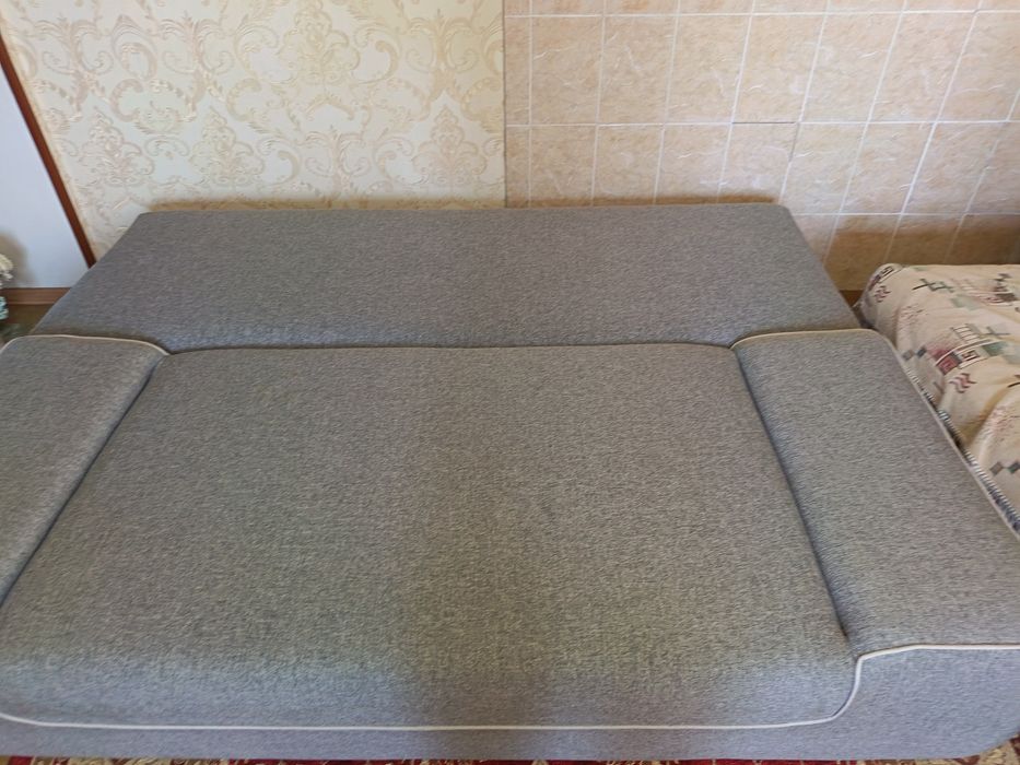 Продам диван новый