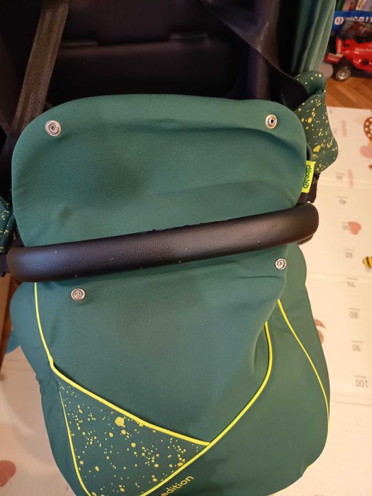 Детска количка Чиполино Елит Авокадо с три коша включени в цената.