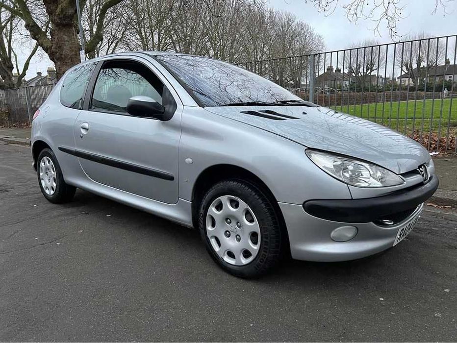 Пежо 206 / Peugeot 206 1.4 benzin 1.6  2003г НА ЧАСТИ!