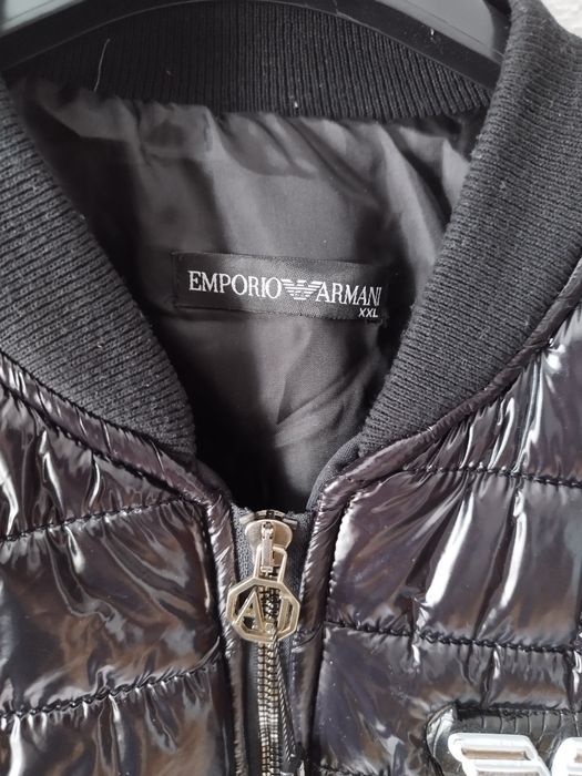 Geacă de firmă EMPORIO ARMANI, nepurtată, cu etichetă
