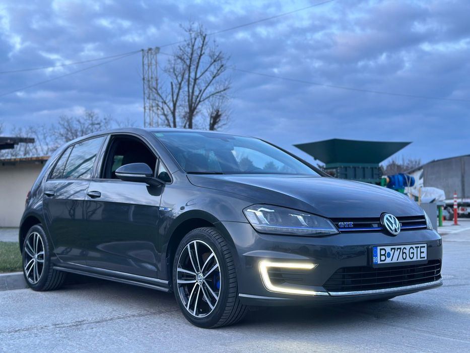 Volkswagen Golf GTE Plug In Hybrid DSG
