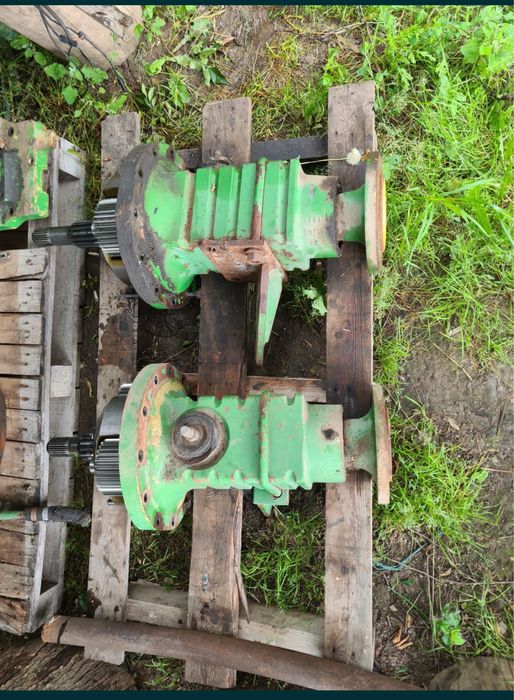 Piese tractor John Deere 3640,3040 punte fata radiator reductor pompa