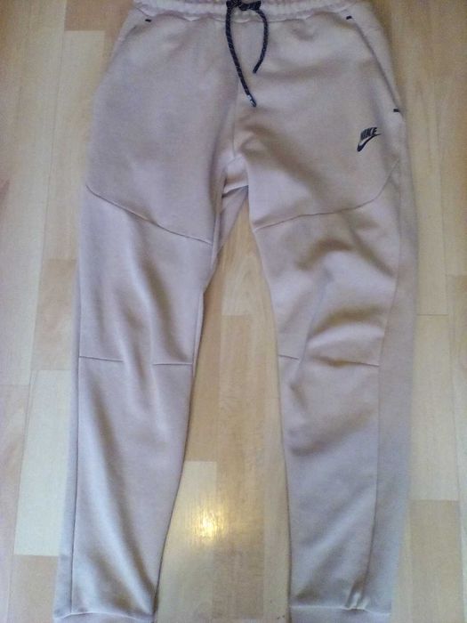 Ново Puma FERRARI S-ХS Adidas Originals S нов и Nike Tech Fleece M.