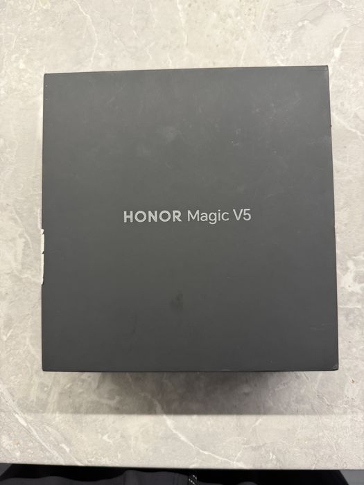 Телефон Honor Magic V5 неразпечатан ЧИСТО НОВ!!