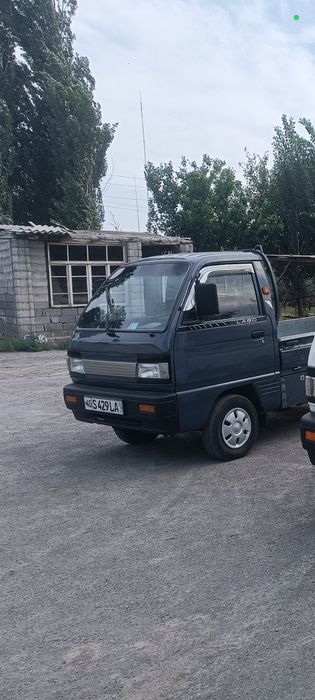 Damas labo sotiladi