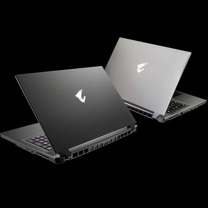Laptop Gaming AORUS RTX 3070 32GB RAM 17.3" 300Hz i7