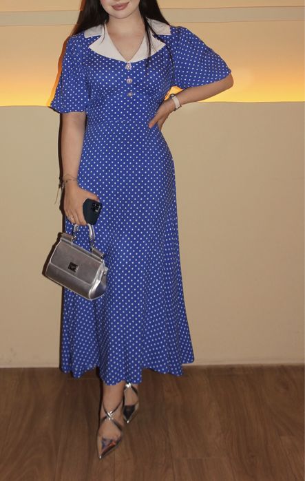 Продам красивое сниее платье