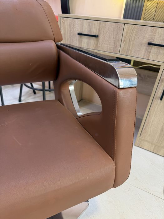 Кресло для парихмакера