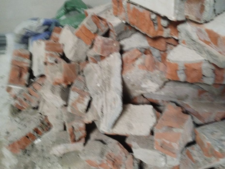 Бесплатно лом кирпича
