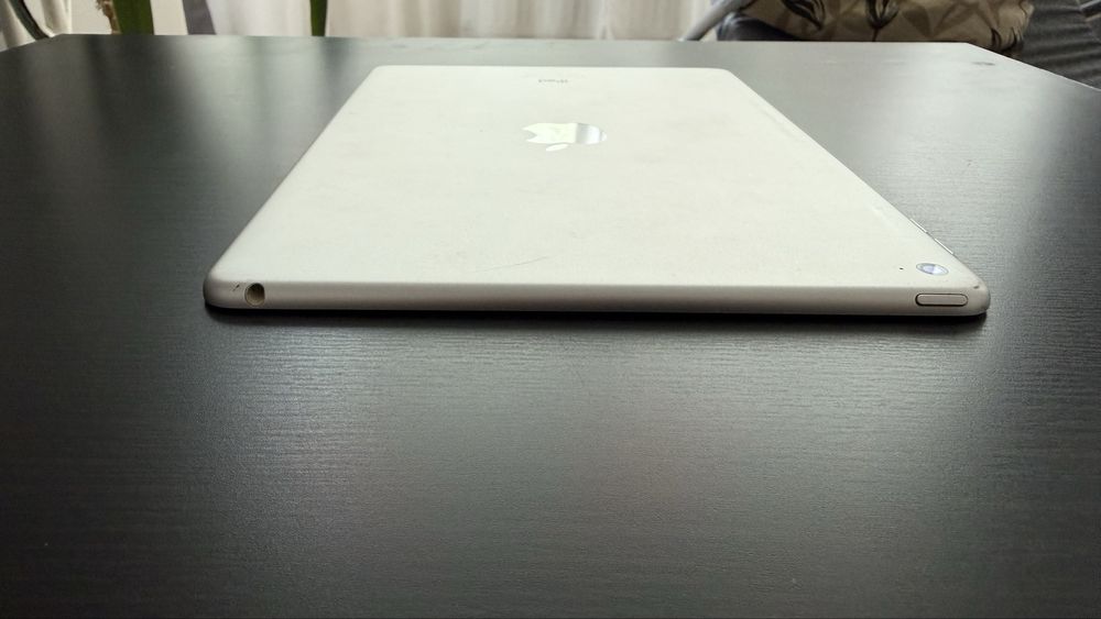 iPad Air 2 – 32GB – achiziționat din SUA – stare impecabilă
