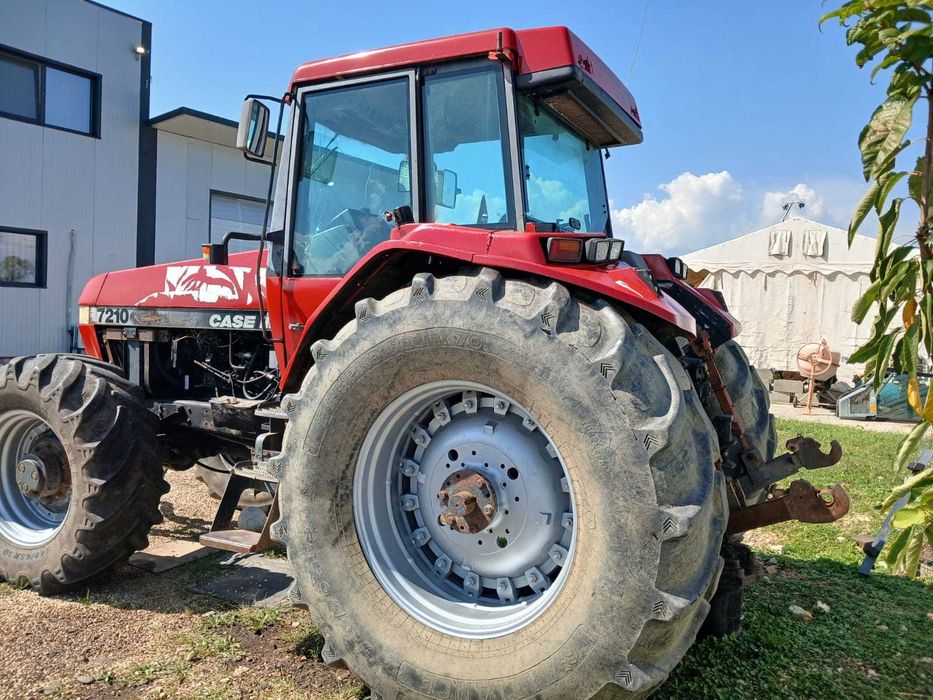 Case 7210 de 210 cp