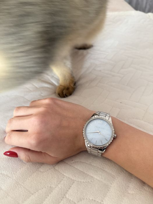 Оригинален дамски часовник Michael Kors – сребрист, с кристали