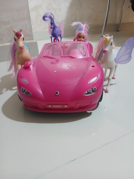 Masina Pink pentru fete.