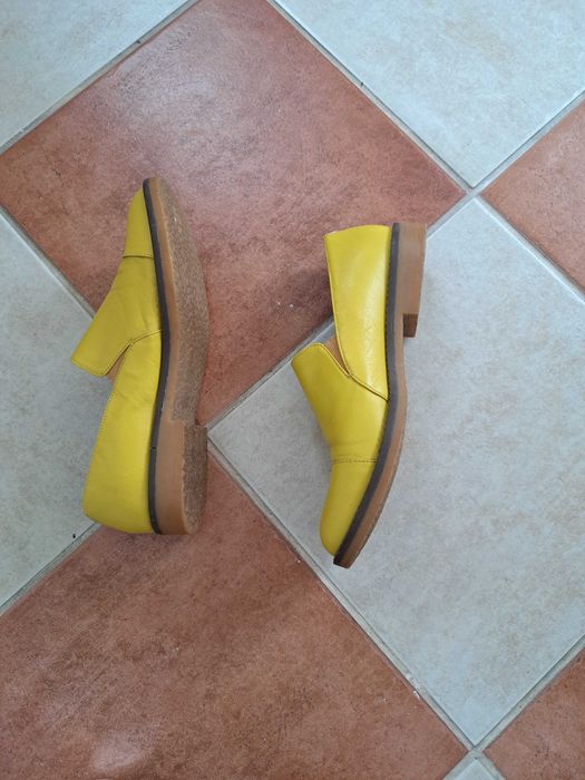 Дамски обувки жълти
